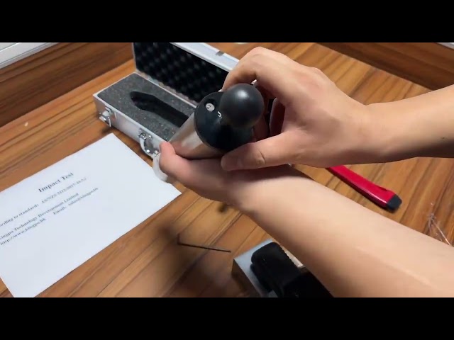 कंपनी के वीडियो के बारे में How to use Plug Socket Tester